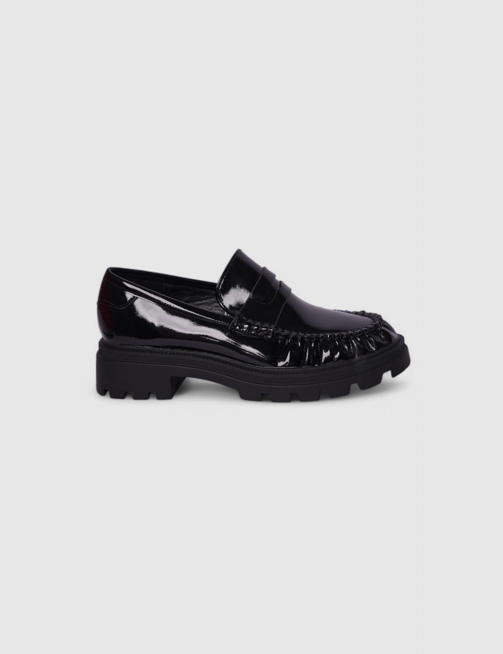 Cette image contient Mocassins Effet Léopard chez Joliesse. à 0,00 TND en Tunisie. L'hexa de l'arrière plan est #E7E7E7 Cette image contient Mocassins Effet Léopard chez Joliesse. à 0,00 TND en Tunisie. L'hexa de l'arrière plan est #E7E7E7