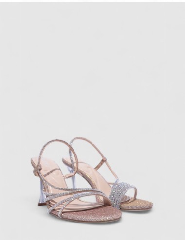 Cette image contient Talons Scintillantes avec Brides Fines chez Joliesse. à 129,99 TND en Tunisie. L'hexa de l'arrière plan est