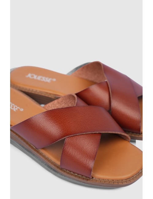 Mules plates à brides croisées