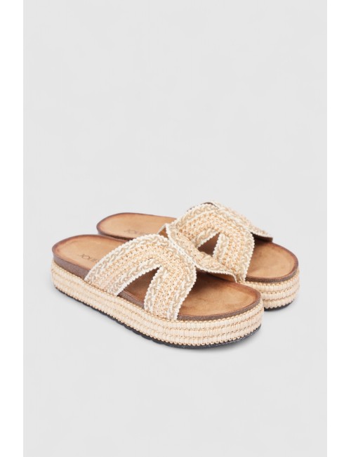 Mules beige en raphia tressé