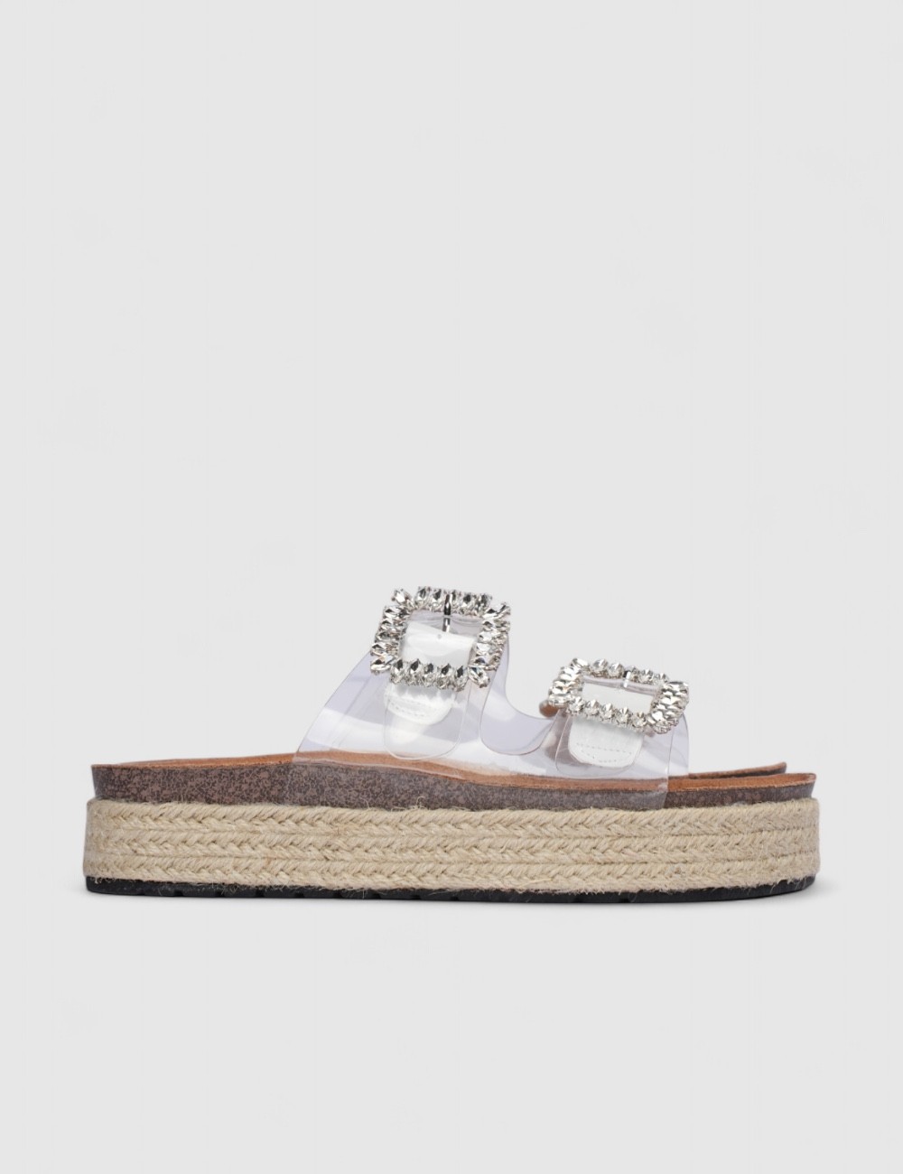 Cette image contient Mules transparentes à boucle brillante et semelle corde chez Joliesse. à 0,00 TND en Tunisie. L'hexa de l'a Cette image contient Mules transparentes à boucle brillante et semelle corde chez Joliesse. à 0,00 TND en Tunisie. L'hexa de l'a