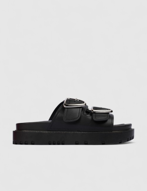 Mules plateforme noires...
