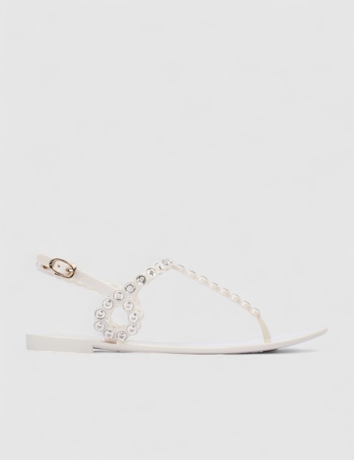 Nu-pieds à bijoux argentées...