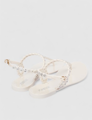 Cette image contient Nu-pieds à bijoux argentées raffinés chez Joliesse. à 89,99 TND en Tunisie. L'hexa de l'arrière plan est #E