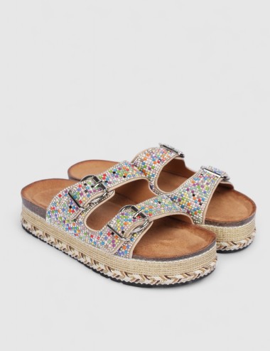 Cette image contient Mules à deux brides avec perles multicolores chez Joliesse. à 89,99 TND en Tunisie. L'hexa de l'arrière pla