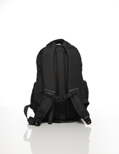 Cette image contient Sac à Dos Scolaire Gris et Noir chez Joliesse. à 119,99 TND en Tunisie. L'hexa de l'arrière plan est #E7E7E