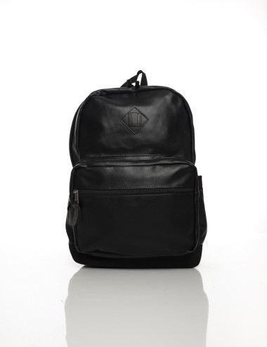 Cette image contient Sac à Dos Noir Classique Simili Cuir chez Joliesse. à 109,99 TND en Tunisie. L'hexa de l'arrière plan est #