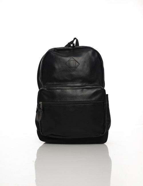 Cette image contient Sac à Dos Noir Classique Simili Cuir chez Joliesse. à 109,99 TND en Tunisie. L'hexa de l'arrière plan est #
