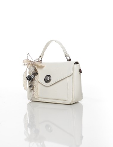 Cette image contient Sac à Main Élégant avec Décoration Ruban Joliesse chez Joliesse. à 119,99 TND en Tunisie. L'hexa de l'arriè