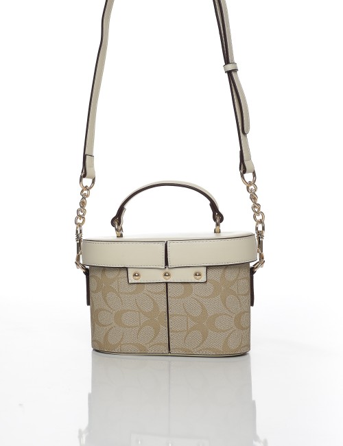Cette image contient Sac à Main Compact Imprimé avec Bandoulière Chaîne chez Joliesse. à 119,99 TND en Tunisie. L'hexa de l'arri