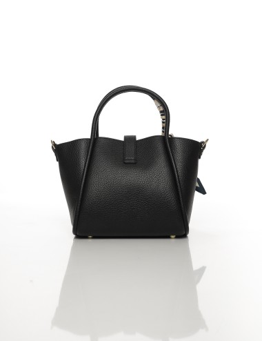 Cette image contient Sac à Main Élégant avec Foulard et Fermeture Tournante chez Joliesse. à 119,99 TND en Tunisie. L'hexa de l'