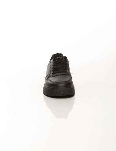 Cette image contient Baskets classiques unisexes blanches et noires chez Joliesse. à 79,99 TND en Tunisie. L'hexa de l'arrière p