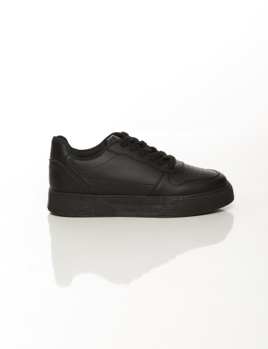 Cette image contient Baskets classiques unisexes blanches et noires chez Joliesse. à 79,99 TND en Tunisie. L'hexa de l'arrière p