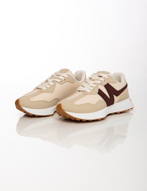 Cette image contient Baskets femme Beige Bordeaux, Gris ou Kaki chez Joliesse. à 79,99 TND en Tunisie. L'hexa de l'arrière plan 