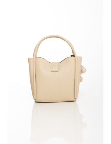 Cette image contient Sac à main beige avec porte-clés chien décoratif et bandoulière chez Joliesse. à 109,99 TND en Tunisie. L'h