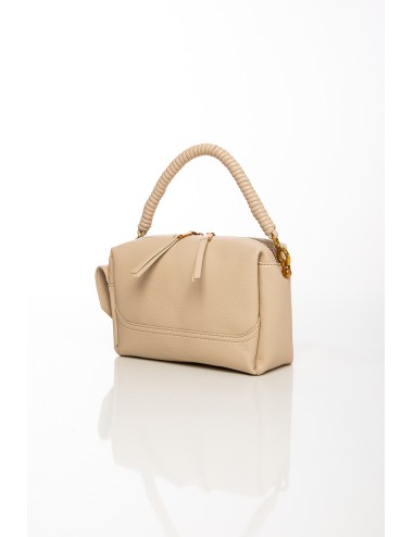 Cette image contient Sac beige à poignée tressée et bandoulière amovible chez Joliesse. à 109,99 TND en Tunisie. L'hexa de l'arr