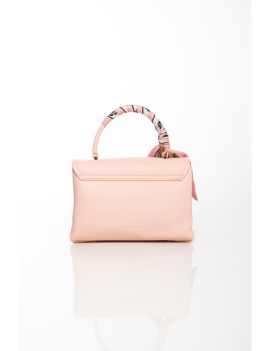 Cette image contient Sac à main rose élégant avec foulard décoratif chez Joliesse. à 129,99 TND en Tunisie. L'hexa de l'arrière 
