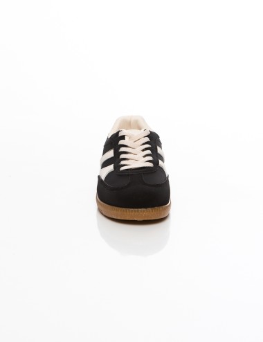 Cette image contient Baskets femme multicolores style rétro semelle gomme chez Joliesse. à 89,99 TND en Tunisie. L'hexa de l'arr