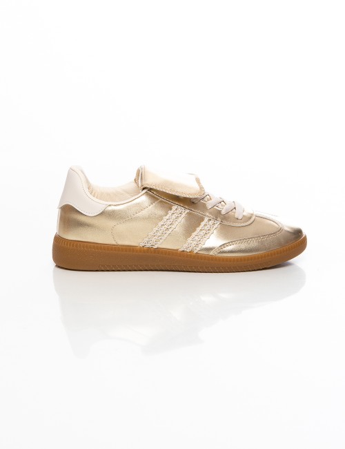 Cette image contient Baskets basses dorées et beige Style tendance et confort chez Joliesse. à 89,99 TND en Tunisie. L'hexa de l