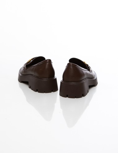Cette image contient Mocassins femme semelle épaisse Élégance et confort chez Joliesse. à 109,99 TND en Tunisie. L'hexa de l'arr