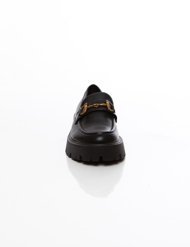Cette image contient Mocassins femme semelle épaisse Élégance et confort chez Joliesse. à 109,99 TND en Tunisie. L'hexa de l'arr