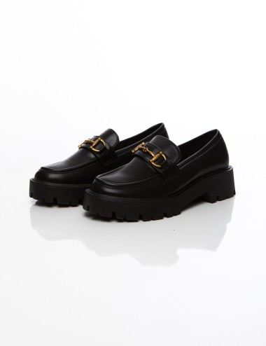 Cette image contient Mocassins femme semelle épaisse Élégance et confort chez Joliesse. à 109,99 TND en Tunisie. L'hexa de l'arr