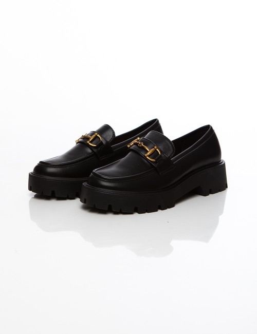 Cette image contient Mocassins femme semelle épaisse Élégance et confort chez Joliesse. à 109,99 TND en Tunisie. L'hexa de l'arr