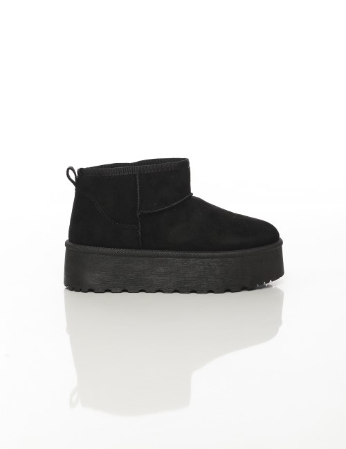 Cette image contient Bottines fourrées femme à semelle épaisse chez Joliesse. à 79,99 TND en Tunisie. L'hexa de l'arrière plan e