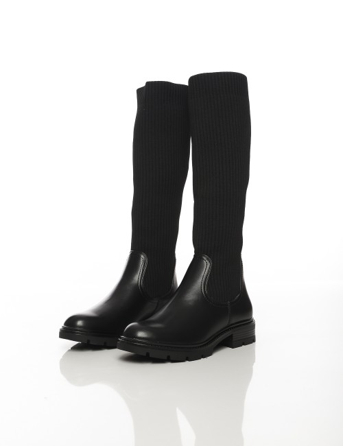 Cette image contient Bottes hautes noires avec tige en tissu côtelé chez Joliesse. à 169,99 TND en Tunisie. L'hexa de l'arrière 