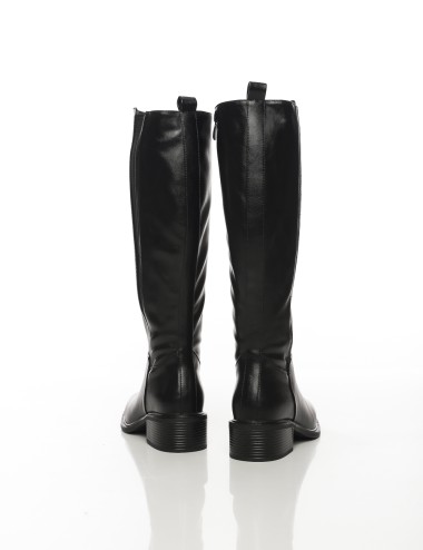 Cette image contient Bottes hautes noires à talon bas carré chez Joliesse. à 189,99 TND en Tunisie. L'hexa de l'arrière plan est