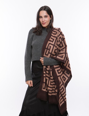 Cette image contient écharpe à motif carrés avec franges chez Joliesse. à 69,99 TND en Tunisie. L'hexa de l'arrière plan est #E7