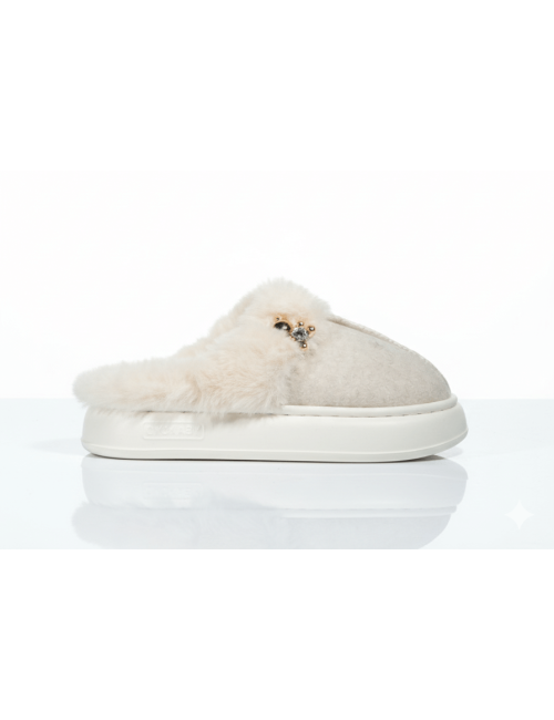 Pantoufles avec Broche Ours et Col Fourrure Joliesse