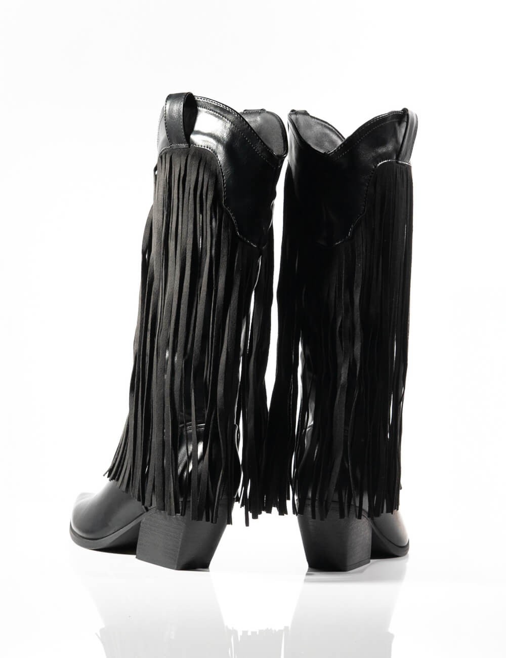 Cette image contient Botte Western avec Franges Latérales chez Joliesse. à 199,99 TND en Tunisie. L'hexa de l'arrière plan est #