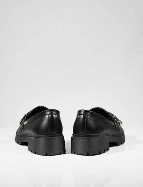 Mocassins à Semelle Crantée et Boucle Métallique Joliesse