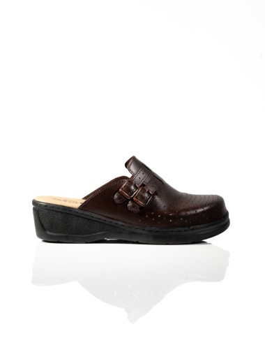 Cette image contient Sabot Confort à Doubles Boucles chez Joliesse. à 49,99 TND en Tunisie. L'hexa de l'arrière plan est #E7E7E7