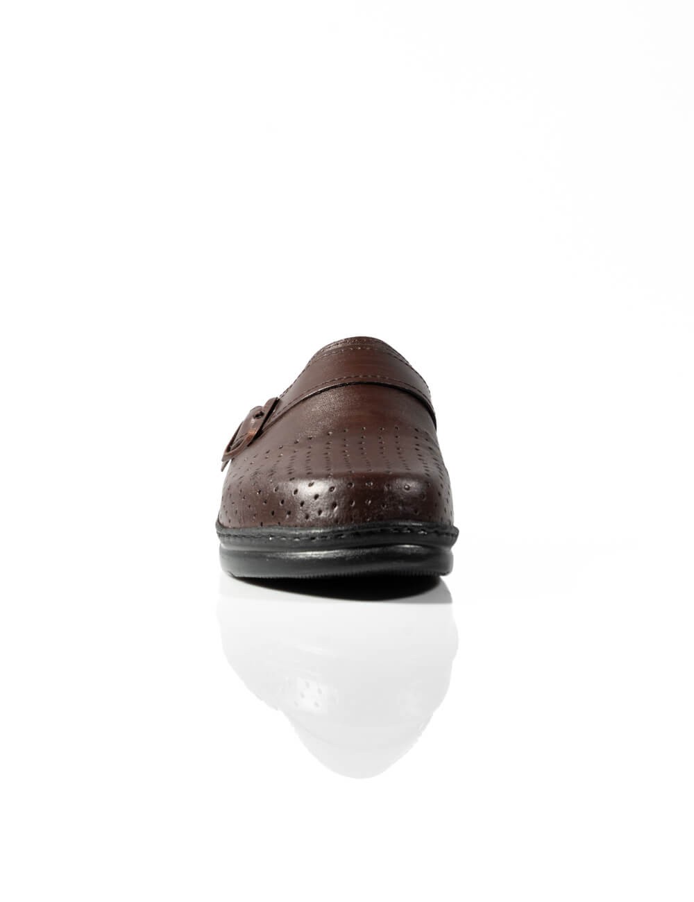 Cette image contient Sabot de Confort en Cuir à Boucle chez Joliesse. à 49,99 TND en Tunisie. L'hexa de l'arrière plan est #E7E7