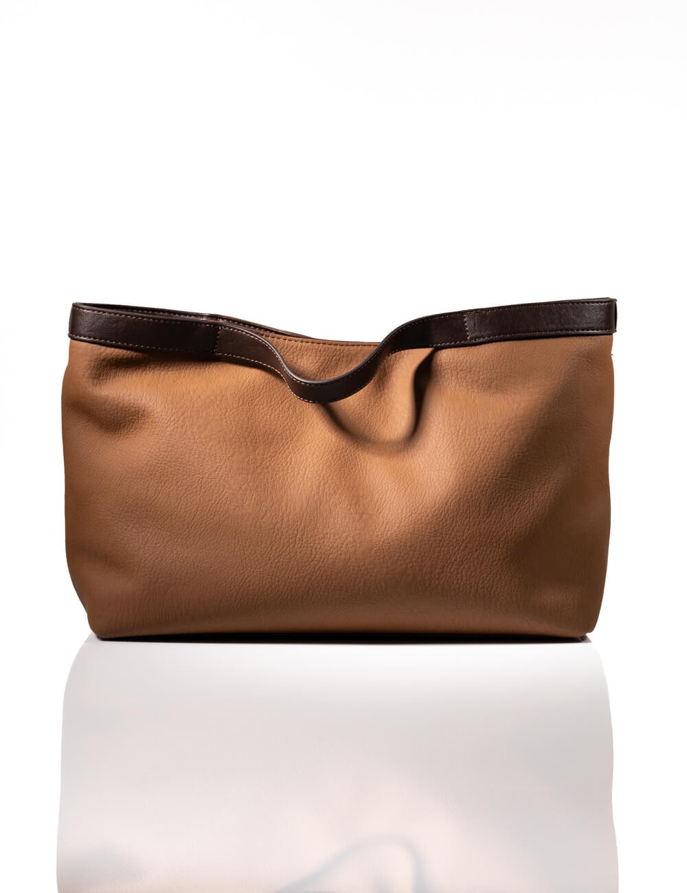 Cette image contient Sac à Main Cabas Elegance Romane chez Joliesse. à 149,99 TND en Tunisie. L'hexa de l'arrière plan est #E7E7