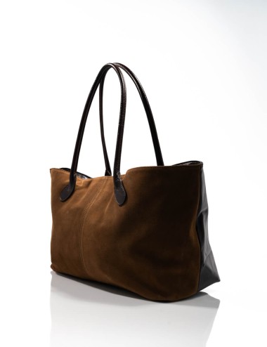 Cette image contient Sac Cabas Duo en cuir et daim chez Joliesse. à 169,99 TND en Tunisie. L'hexa de l'arrière plan est #E7E7E7