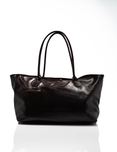 Cette image contient Sac Cabas Duo en cuir et daim chez Joliesse. à 169,99 TND en Tunisie. L'hexa de l'arrière plan est #E7E7E7