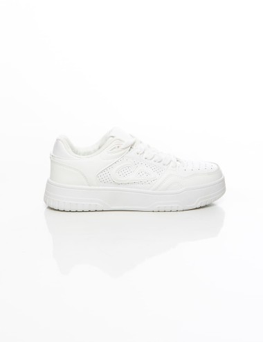 Baskets Blanches à Plateforme et Détails Perforés Joliesse